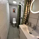 דירה The Cozy Cave Center